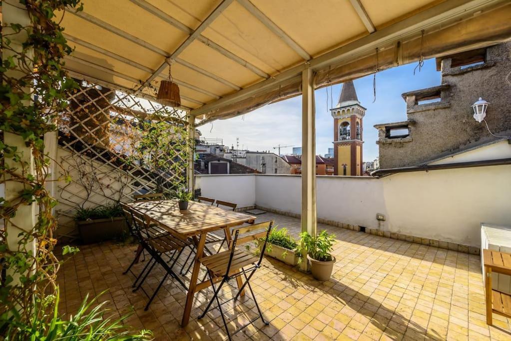 Buenos Aires' Nest - 10 Minutes From Duomo With Terrace Apartment Milan Bagian luar foto